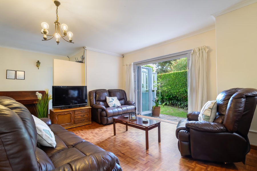 4 Bedroom Property for Sale in Plumstead Western Cape